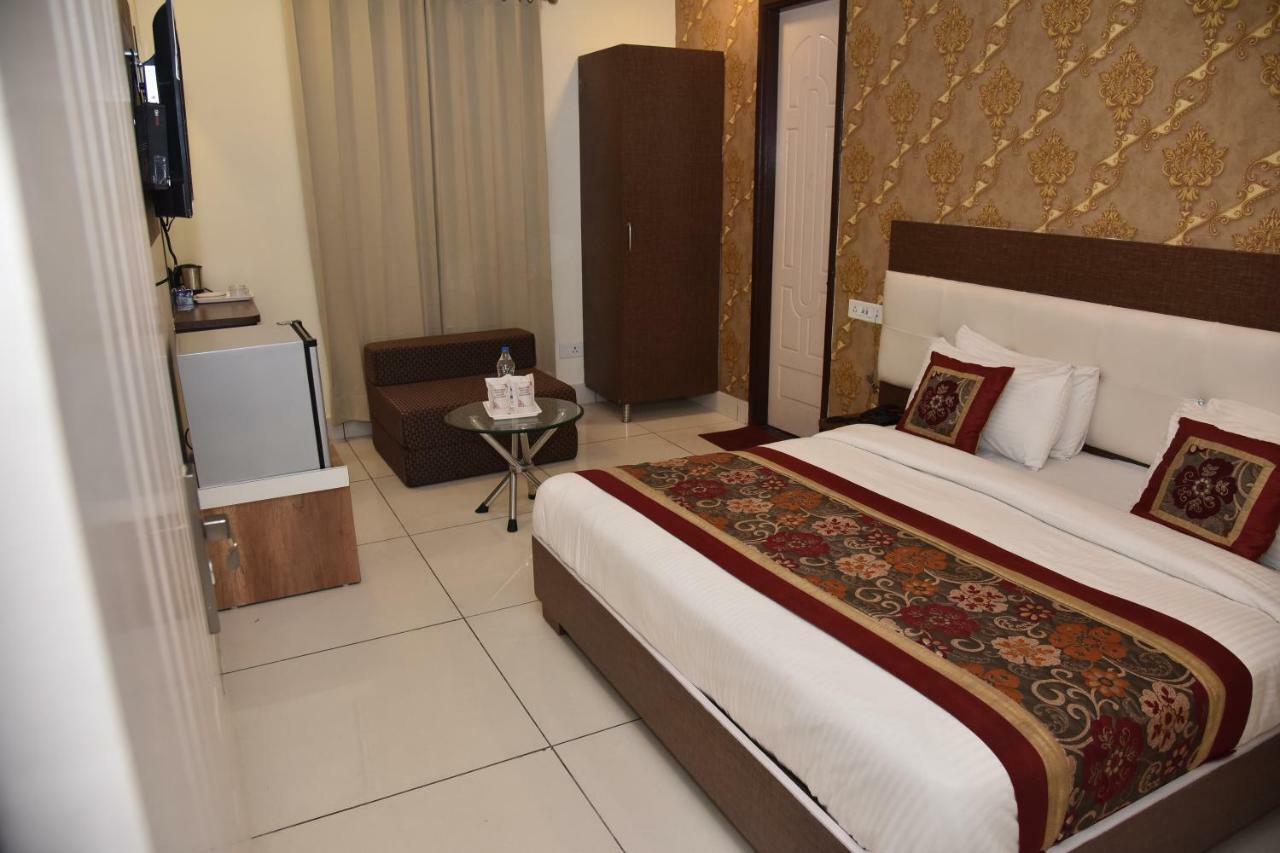 Oscar Hotel
